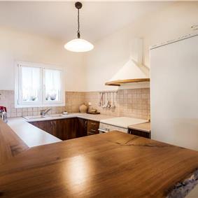 3 bedroom villa with pool & sea & mountain views, Episkepsi, sleeps 7